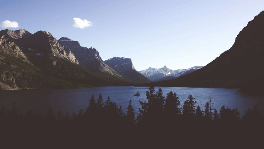 Background image of outdoors and mountains